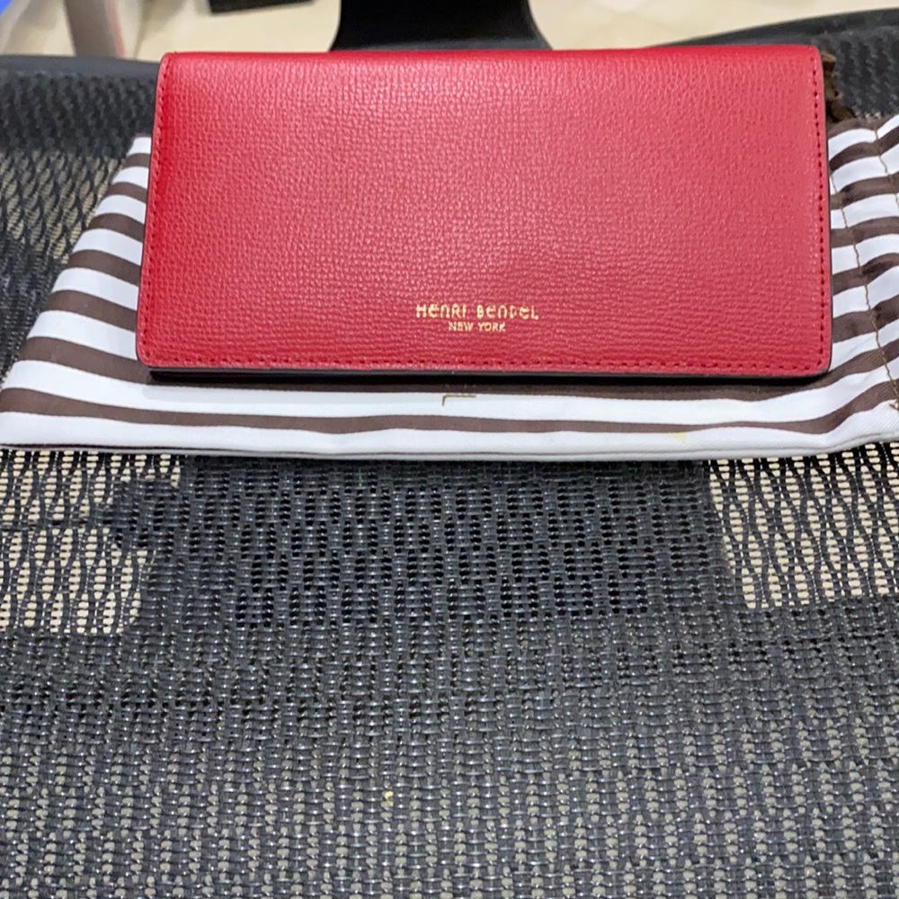Henri Bendel West 57th Kangaroo Wallet Red & White